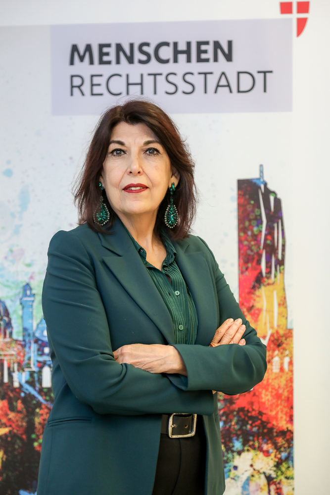 Dipl.-Ing.in Shams Asadi, Leiterin des Wiener Menschenrechtsbüros, Copyright_PID Fürthner